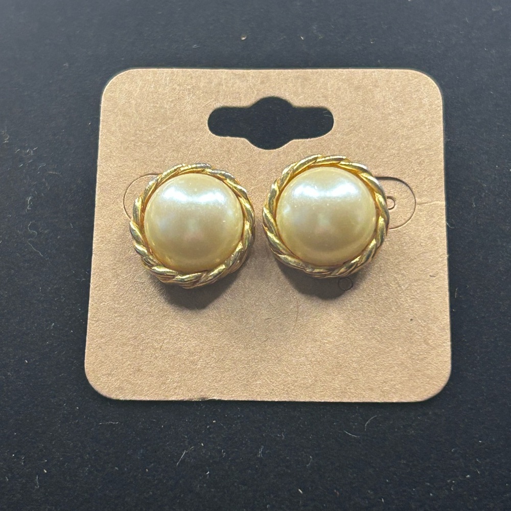 Elegant Vintage Carolee